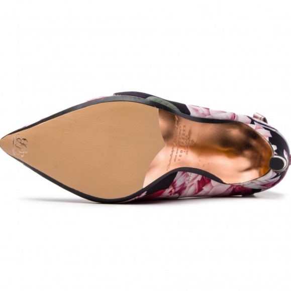 🍒NIB🍒 TED BAKER FLORAL IGUAZU PUMPS - Picture 15 of 16
